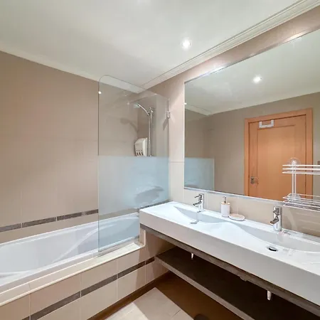Conforto Com Terraco E Jacuzzi #1975 *